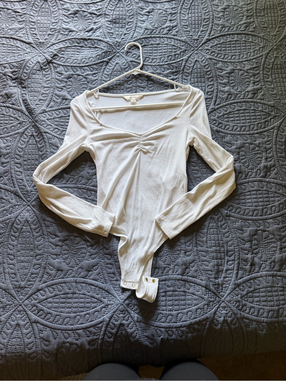 Banana Republic Women's White Ribbed Long-Sleeve Bodysuit